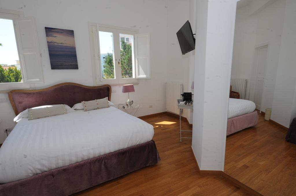 Maremaris B&B Trani Eksteriør billede